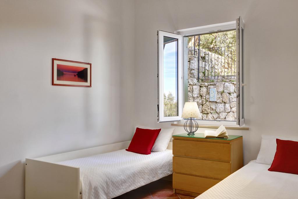 Apartamento Casa Miomar Massa Lubrense Habitación foto