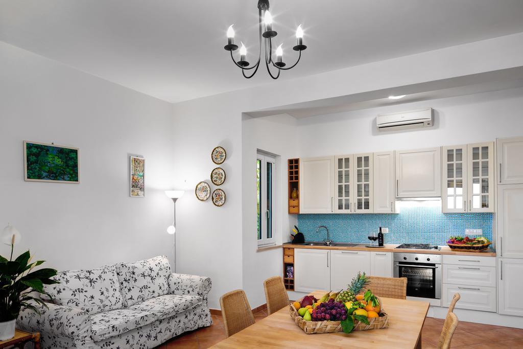 Apartamento Casa Miomar Massa Lubrense Habitación foto